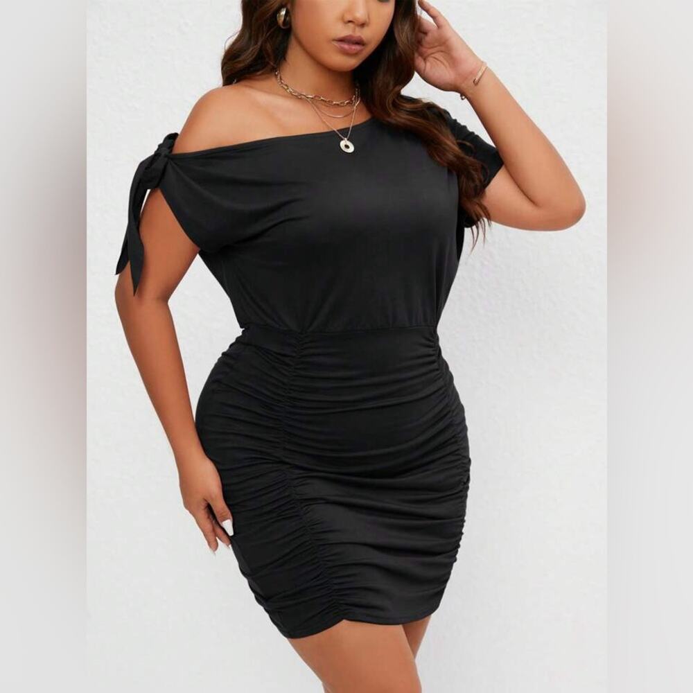 NWT Lilycoco Mini Dress Womens L Black One Shoulder Ruched Bodycon Sexy LBD